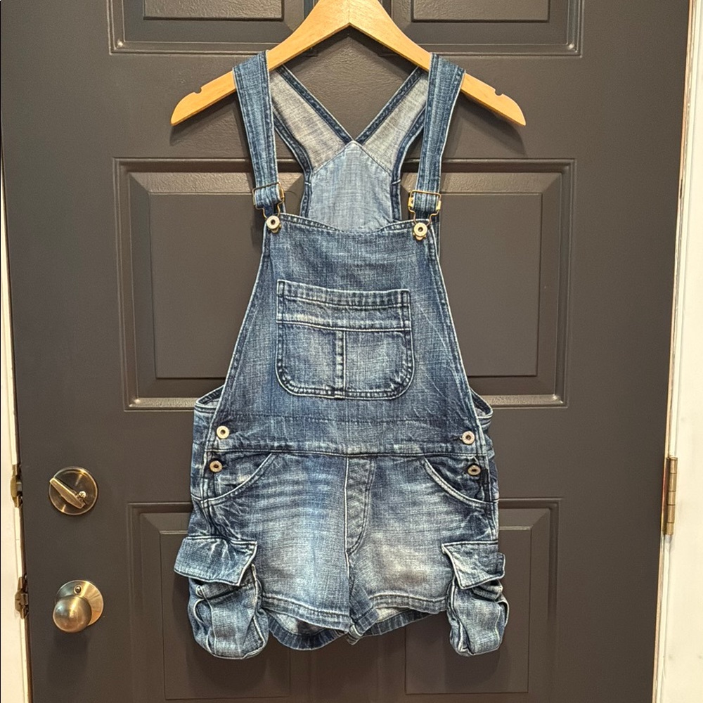 Chip & Pepper Skinny Dip Overalls
Lake of the Woods Edition